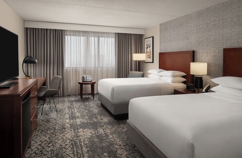 Windsor Locks Hotel | Sheraton Hartford Hotel at Bradley Airport