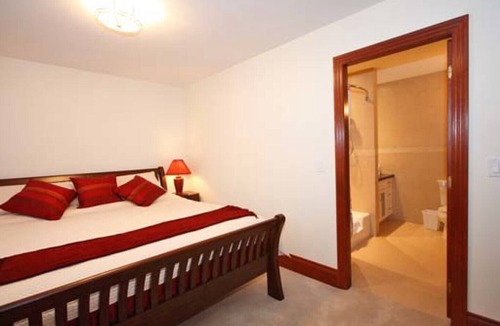 Silver Star Mountain House | Silver Star Accommodation -The Knight Star Lodge