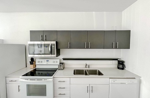 Downtown Springfield Apartment | Sleepover: Serene 1BD/1BA- Downtown Springfield