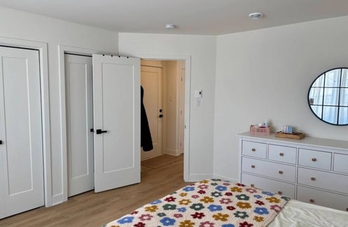 Fabreville Apartment | Spacious 1BRapartment in Laval, all included, wifi, parking