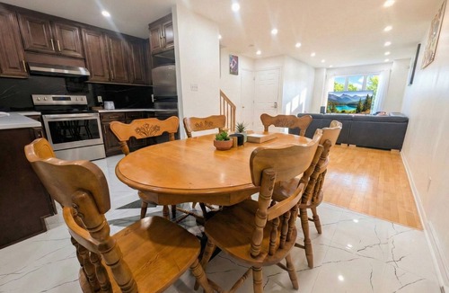 Laval House | Spacious 2BR | FREE Parking + 1.5 Bath | Near YUL