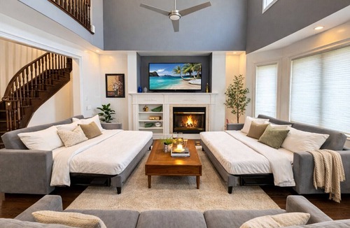 Brampton House | Spacious 5BR Retreat 20ft Ceiling Near Airport