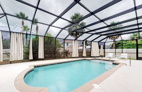 Avalon by the Sea House | Spacious beach house with private pool, soaking tub, oceanfront views