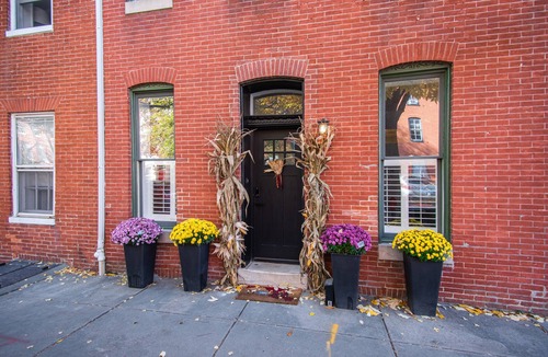 Fells Point Condo | Spacious Home by the Water in Fells Point