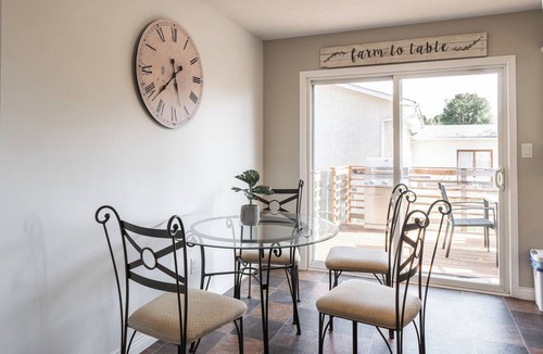 Rutland House | Spacious Home!Quick Drive to Downtown! Boat Parking available!