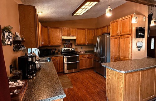Hermann House | Spacious House walking distance from downtown Hermann