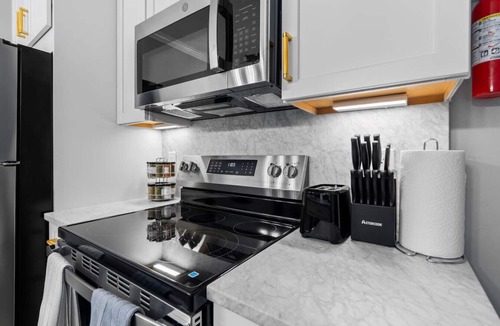 Trinidad Hotel | Spacious &Modern 3BRCondo Near FloridaAve Hotspots