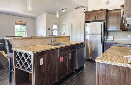 Stanley Bridge Villa | Spacious PEI Villa with Full Kitchen and Resort Style Amenities