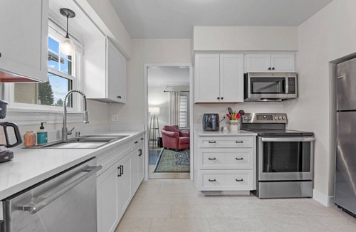 Spokane House | Spokane`s Oasis On 33rd