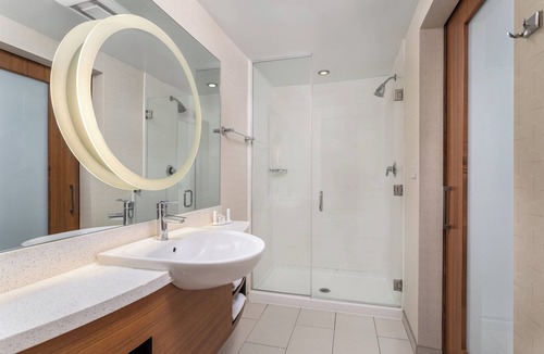 Downtown Chattanooga Hotel | SpringHill Suites by Marriott Chattanooga Downtown/Cameron Harbor