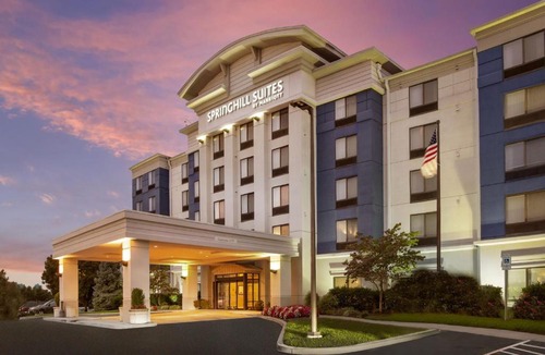 Halfway Hotel | SpringHill Suites Hagerstown