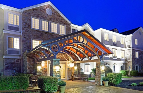 Cranbury Apartment | Studio | Free Breakfast Buffet.