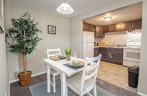 Kettering Apartment | Studio Zen Den - your tranquil home away from home in Kettering OH