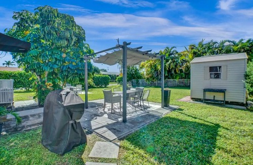 Surfside House | Stunning 2/2 dream beach getaway in Surfside
