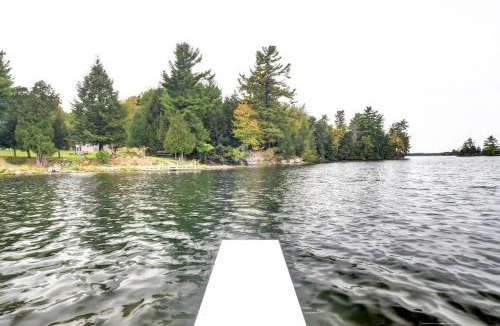 Lyndhurst House | Stunning waterfront escape with European flair