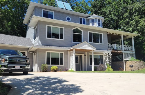 Decorah Apartment | Stylish Riverview Escape