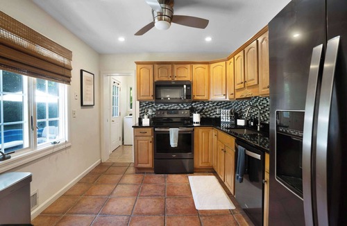 Wading River House | Stylish Sunset Retreat Near Beach, Pool, Hot Tub