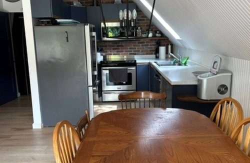 Hastings Highlands Cottage | SUMMER 2026-ASK ABOUT OUR 5 NIGHT WEEKDAY SPECIAL!