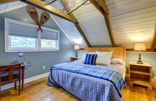 Gilford House | Summit View Chale, Firepit & Mtn Views, Winni