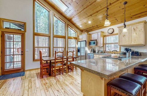 Overlook Park House | Sunriver home with private hot tub, SHARC passes for pools