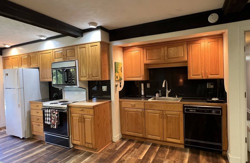 Oneonta Apartment | Sunset Ridge - Cozy lower level apartment, easy drive to ASV