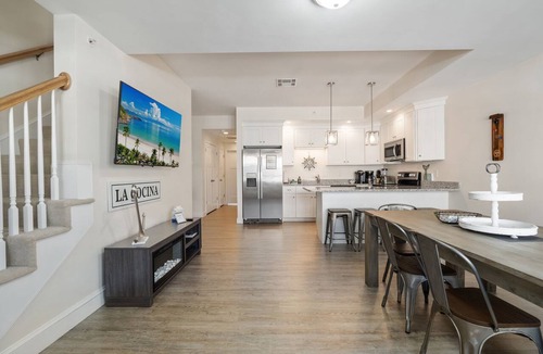 Hampton Condo | Sunset Sanctuary | Balcony | Steps To Beach