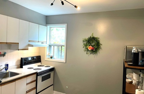 Regent Park Apartment | Superb Spacious Loft in Old Toronto close to Distillery District