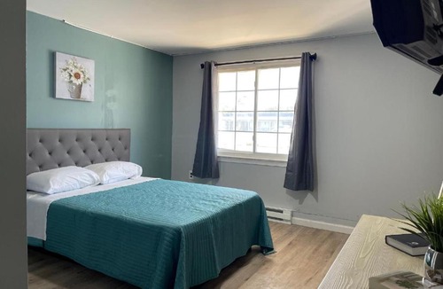 Dover Hotel | Superlodge