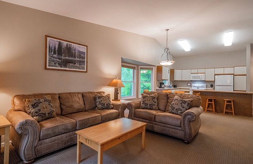 Cable Apartment | Telemark Point Lakefront Condo - 2br/2ba