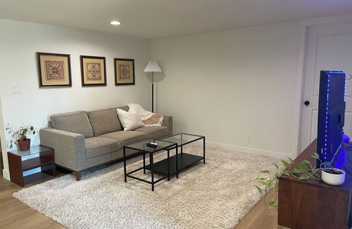 Brighton House | The Nest - Duplex Bottom Unit w/Full Kitchen and Laundry