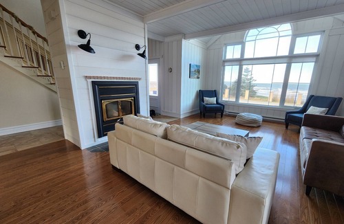 Rimouski Ski Chalet | This superb villa will charm you with its many attractions.