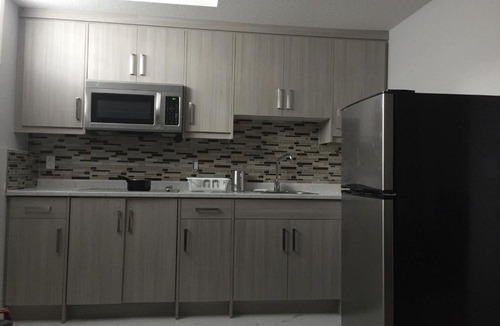 Sunalta Apartment | Three-Bedroom House with Balcony #33 Sunalta Downtown