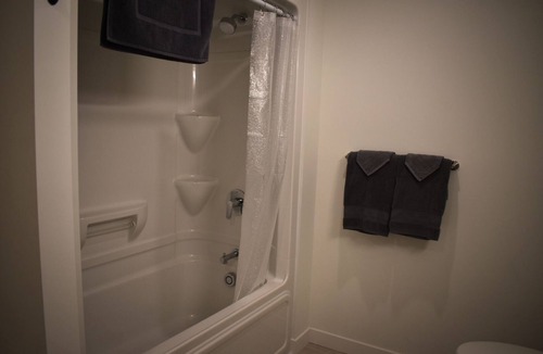 Moncton Apartment | Three Sisters Haven - Brand-New Modern Comfort