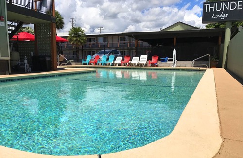 Downtown Hotel | Thunderbird Lodge