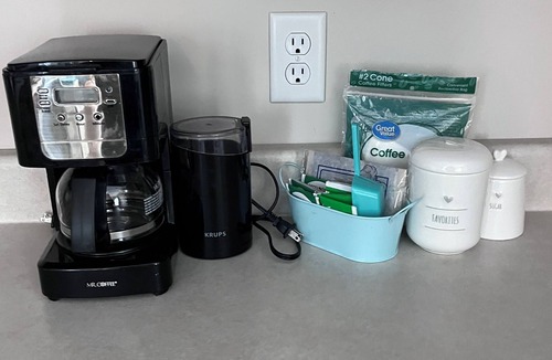 Dubuque Apartment | Tiny Home, Spa Next Door, Deck, Walk to Farmers Market
