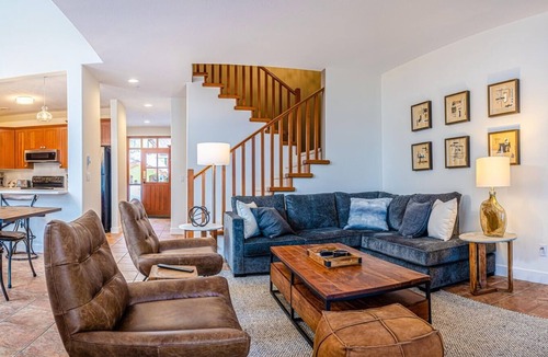 Sun Peaks Condo | Trails Edge #25 By Bear Country