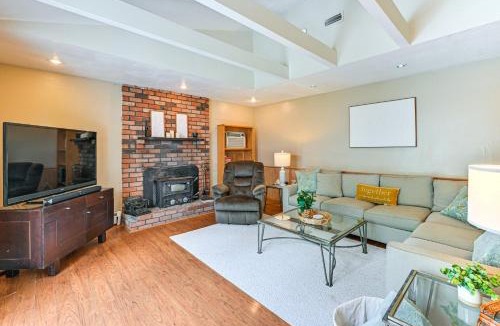 Hauppauge House | Tranquil & Pet-Friendly Estate on Long Island!