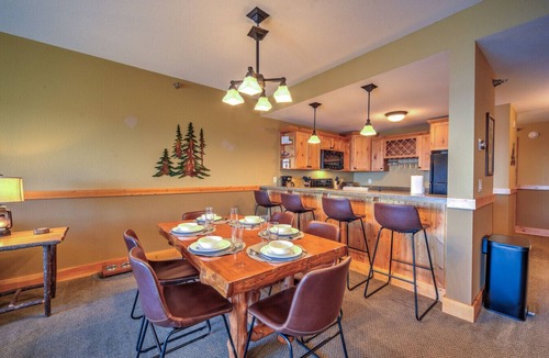 Two Harbors Condo | Two Harbors Superior Lakefront 2BR | Pool | Hot Tub & Sauna | EV Charger