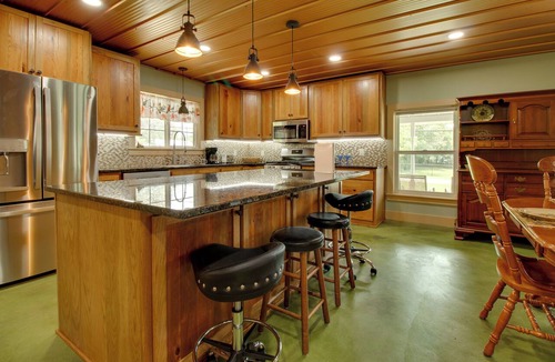 Cotter House | Unique Cotter Getaway w/Deck & Outdoor Dining!