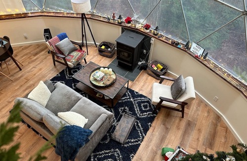 Rollingbay Cabin | Unique dome experience on beautiful Bainbridge Island with WiFi