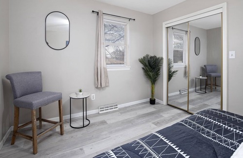 Brookline Station Apartment | ✵ Upscale 2BR/2BA Apt - South Springfield ✵