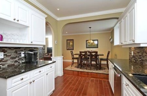 Saanich House | Upscale Character Home with Luxurious Amenities