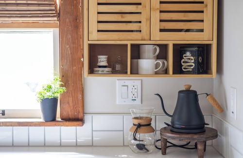 Three Oaks Villa | Villa Verde -Eclectic Cottage with WiFi and AC in Three Oaks