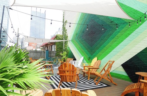 Rutledge Hill House | Walk to Live Music + DT | Shared Patio + Stylish Suite | SoBro Guest House