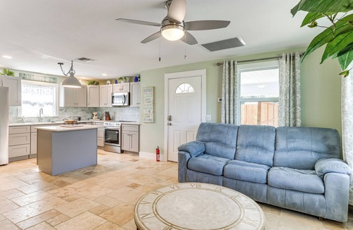 Stuart Cottage | Walk to Parks, Eats & Bars: Stuart Home w/Patio