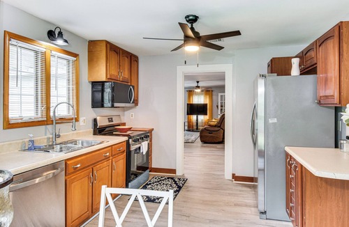 Toccoa House | Walkable Location! Peaceful Toccoa Escape w/Yard