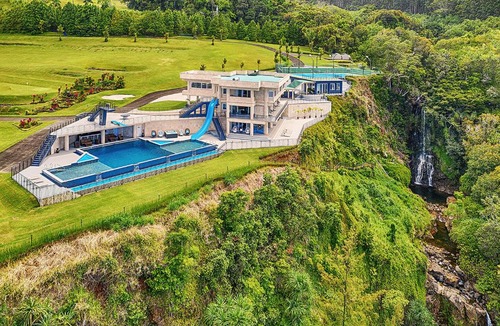 Ninole House | Waterfalling Estate