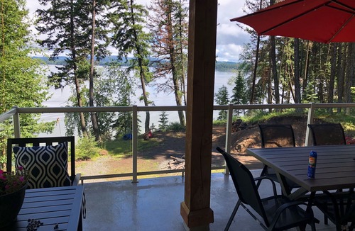 Bridge Lake Cabin | Waterfront