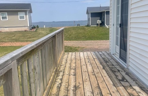 Summerside Cottage | Waterfront Getaway with RV Bunkie & Fire Pit