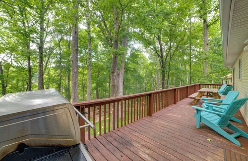 Cadiz House | Waterfront Group Getaway Near Land Btwn the Lakes